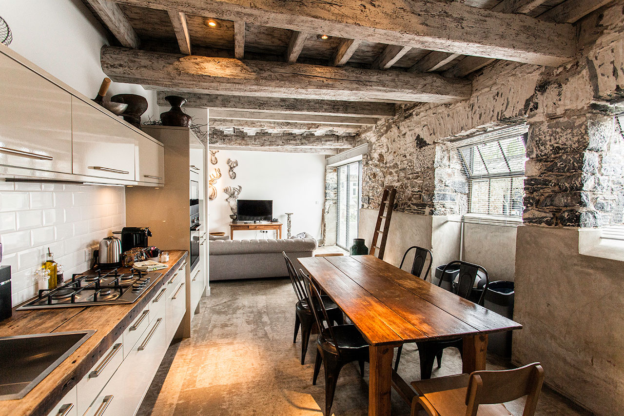 Barn room 3 kitchen, dining and living areas